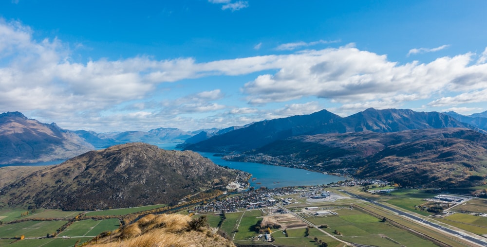 hikingtheremarkablesinqueenstown Wandering the World